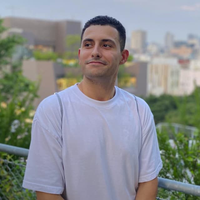 好奇心と学び続ける姿勢で、東京で3Dアートのキャリアを築く