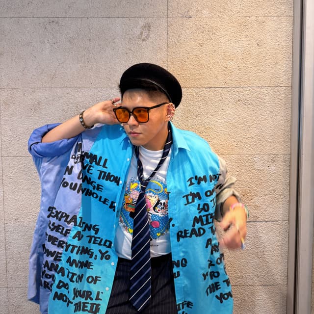 イラストレーターの旅:色彩とストーリーテリングで描く